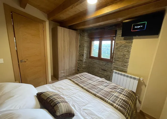 Rurales Casa Carloto Castanedo (Cangas del Narcea, Asturias)